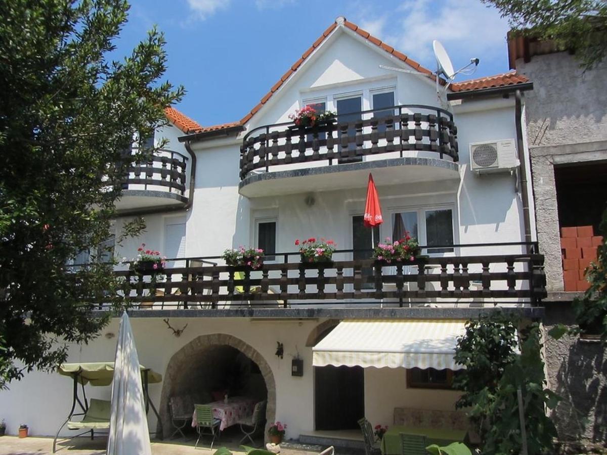 Apartments Marijana Srsici Exterior photo